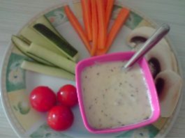 Bâtonnets de légumes sauces au yaourt