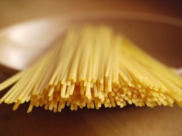spaghetti sauce au pecorino et poivre